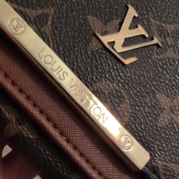 Louis Vuitton Monogram Canvas Wallet in Black and Brown - Picture 14 of 14